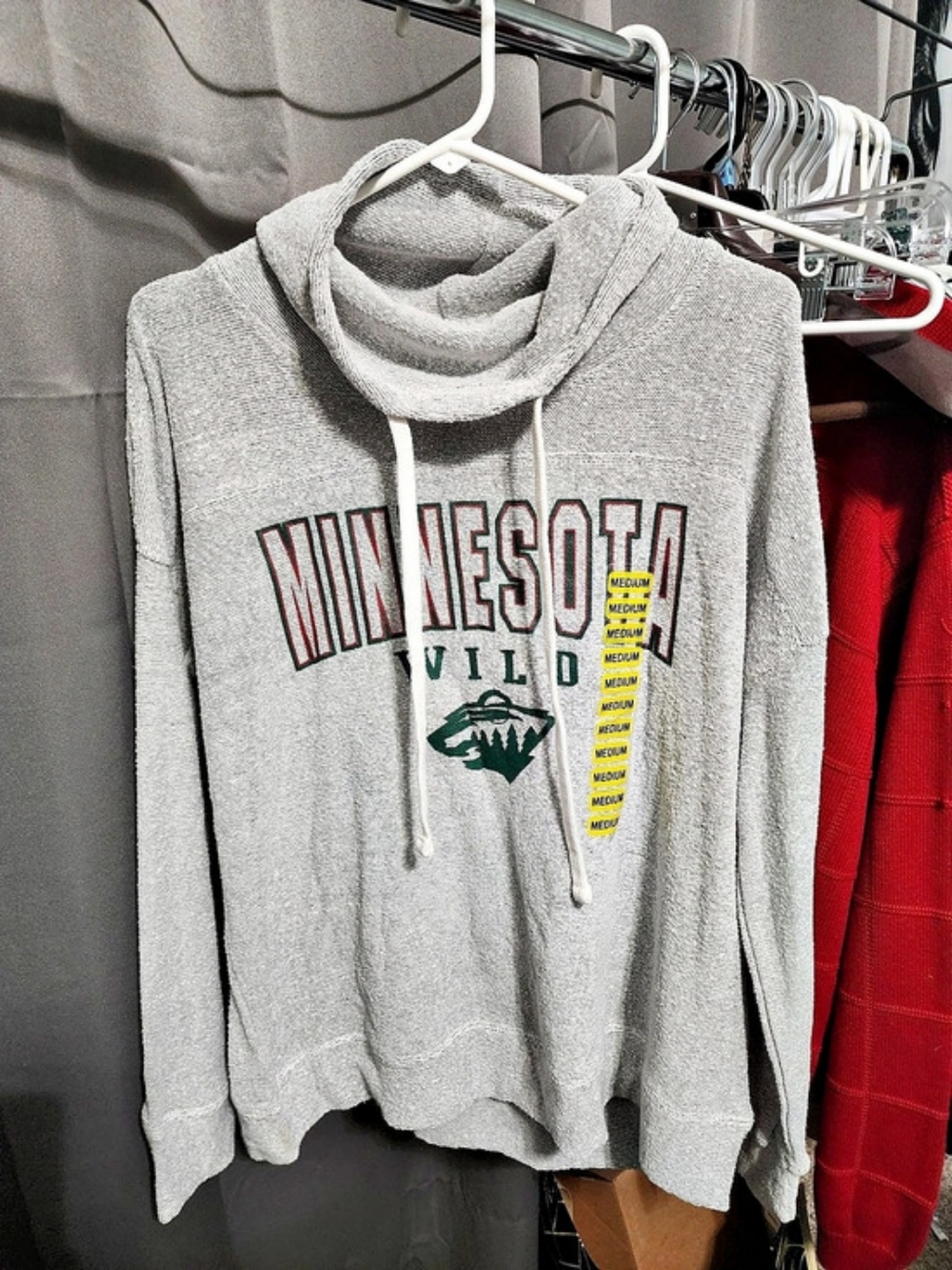 Colosseum Northwest Wild Men's Graphic Hoodie Gray Size Medium NWT